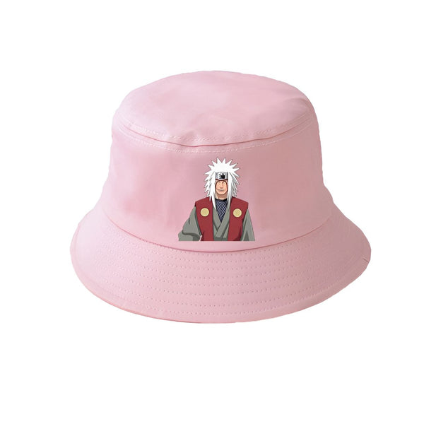 Un chapeau de pêche rose avec un imprimé de Jiraiya, un personnage de l'anime Naruto.