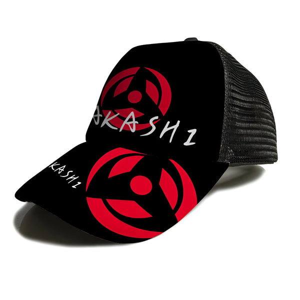 Casquette noire avec le symbole du Sharingan rouge et le nom "Kakashi" écrit en blanc.