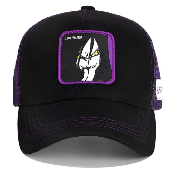 Casquette noire avec un patch violet représentant Orochimaru du manga Naruto. La casquette est en maille respirante et possède un bord incurvé.