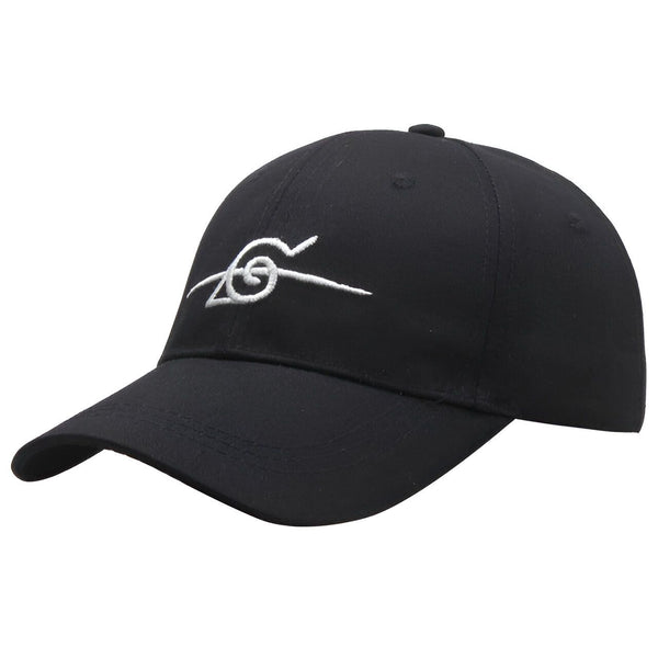 Casquette noire avec le symbole de l'organisation de Konoha, le "Sharingan", brodé en blanc sur le devant.