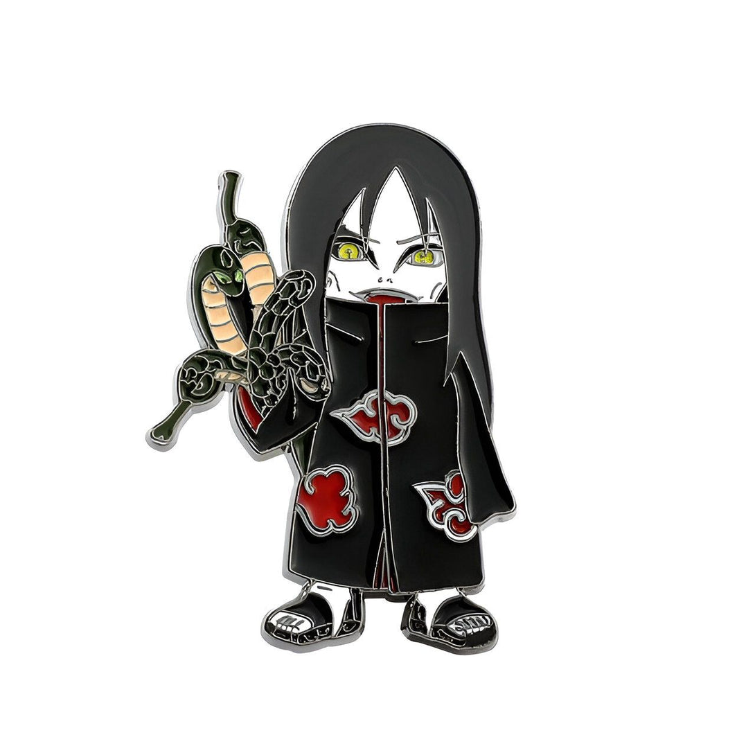 Épinglette en métal représentant Orochimaru, personnage de l'anime Naruto, tenant un serpent.