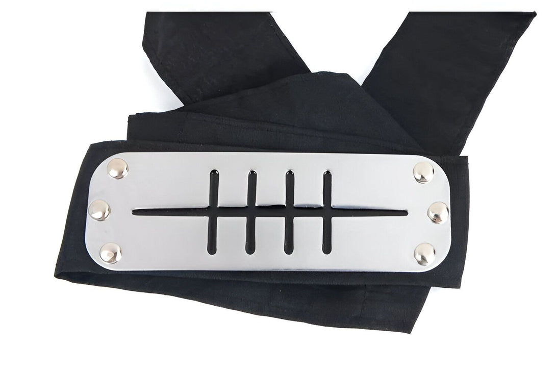 Bandeau de ninja noir avec une plaque en métal argentée comportant six barres noires.