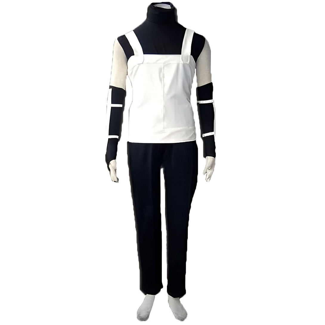 Costume Naruto Shippuden pour homme, avec un haut blanc, un pantalon noir, des brassards noirs et un col roulé noir.