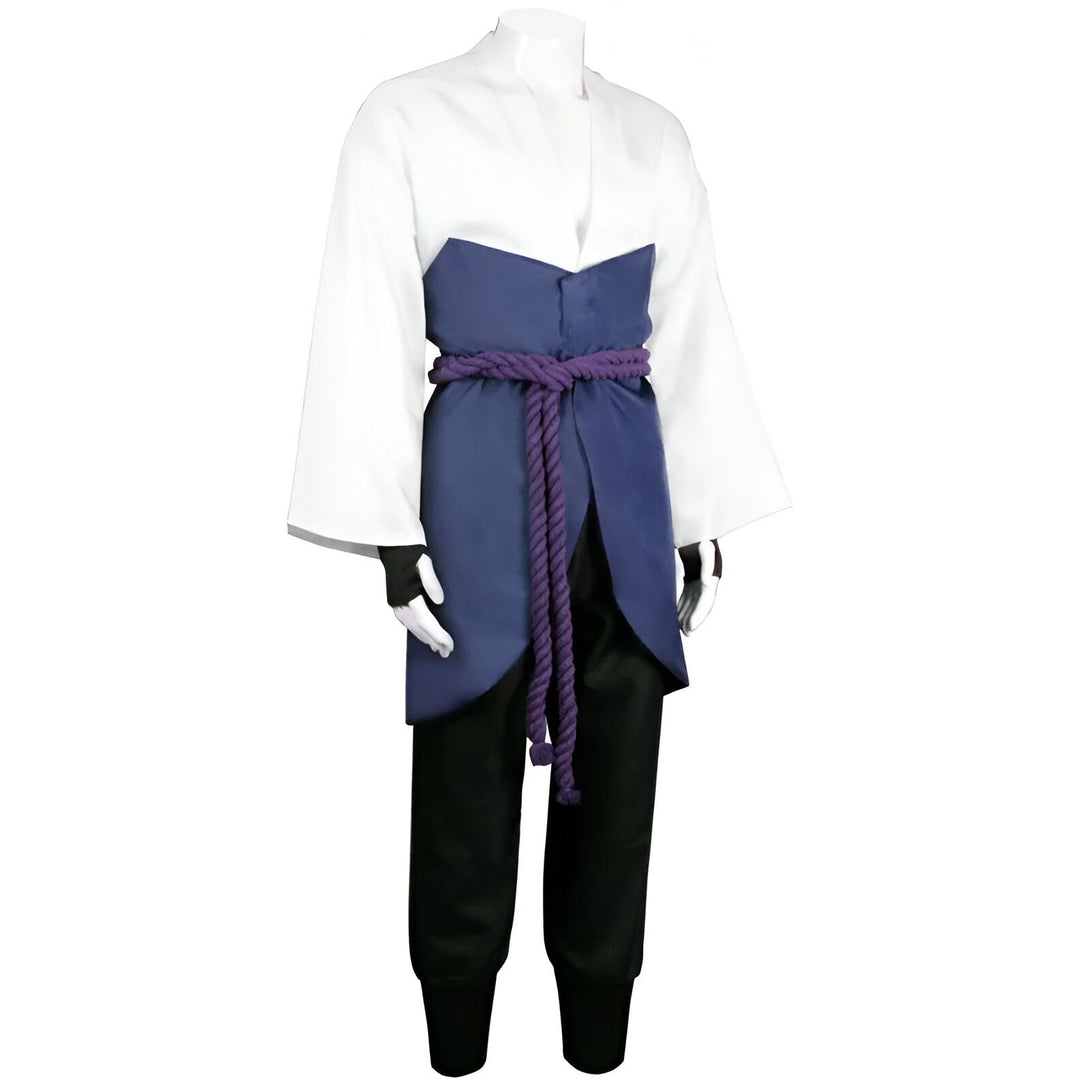Costume Naruto Shippuden pour homme, avec un haut blanc, un pantalon noir et une ceinture violette.