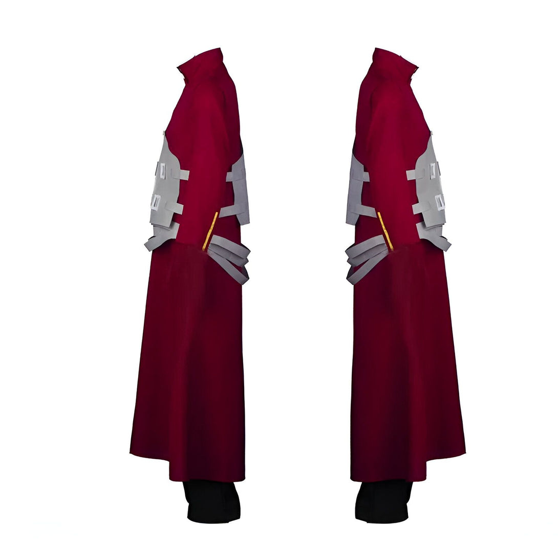 Costume de cosplay de Naruto Shippuden pour homme, comprenant une robe rouge avec une armure grise et des détails jaunes.  Parfait pour les fans de l'anime et les conventions.