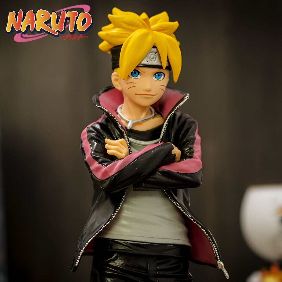 Naruto Uzumaki, le personnage principal de l'anime Naruto, représenté sous forme de figurine avec sa tenue de ninja emblématique.