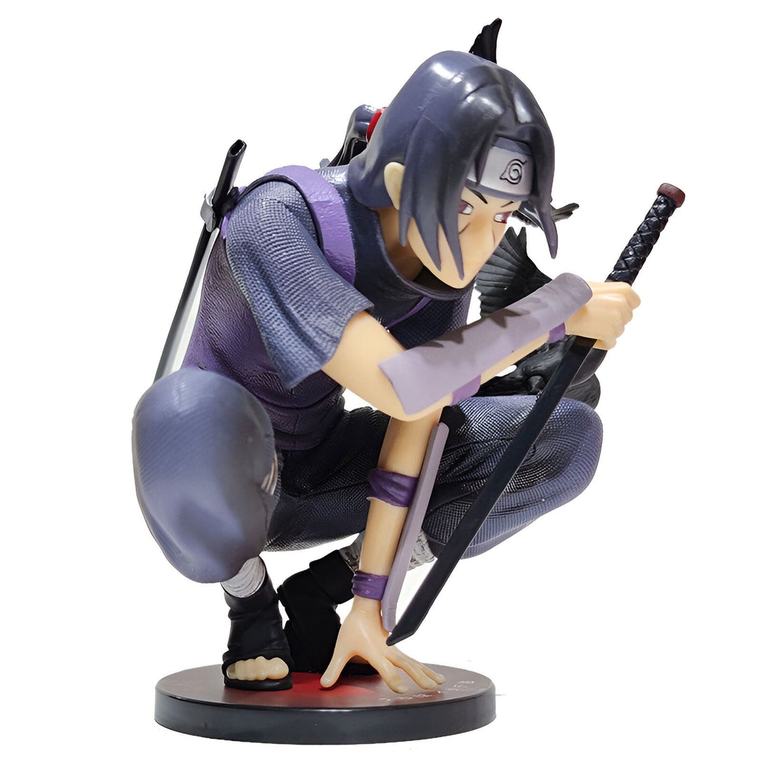 Figurine de Naruto en PVC, représentant Kakashi Hatake dans une pose d'attaque, tenant un katana dans sa main droite et un autre sur son dos.