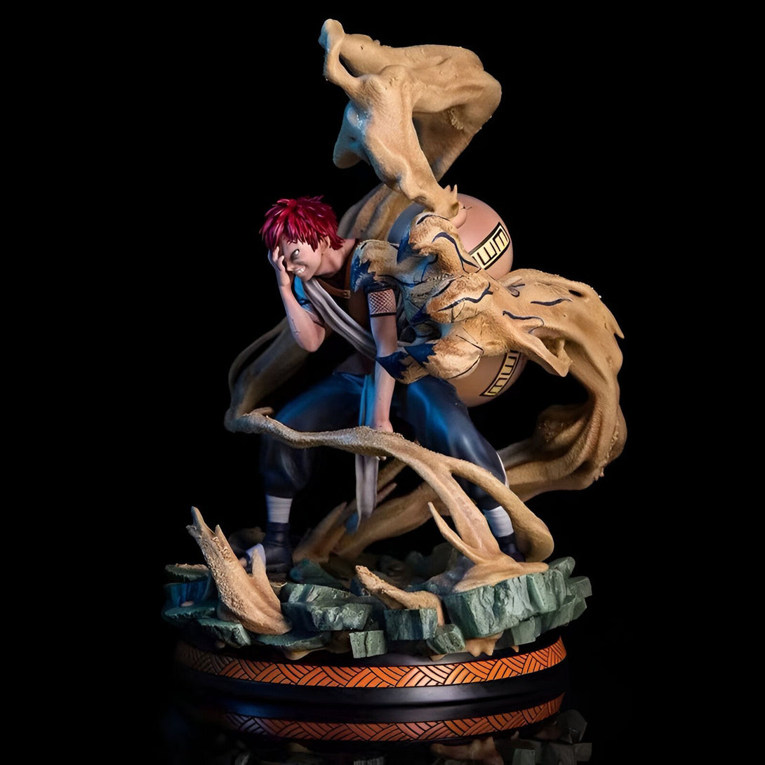 Statue de Gaara du manga Naruto, représentant le personnage avec son sable et sa tenue caractéristique. Figurine de collection pour les fans de Naruto.