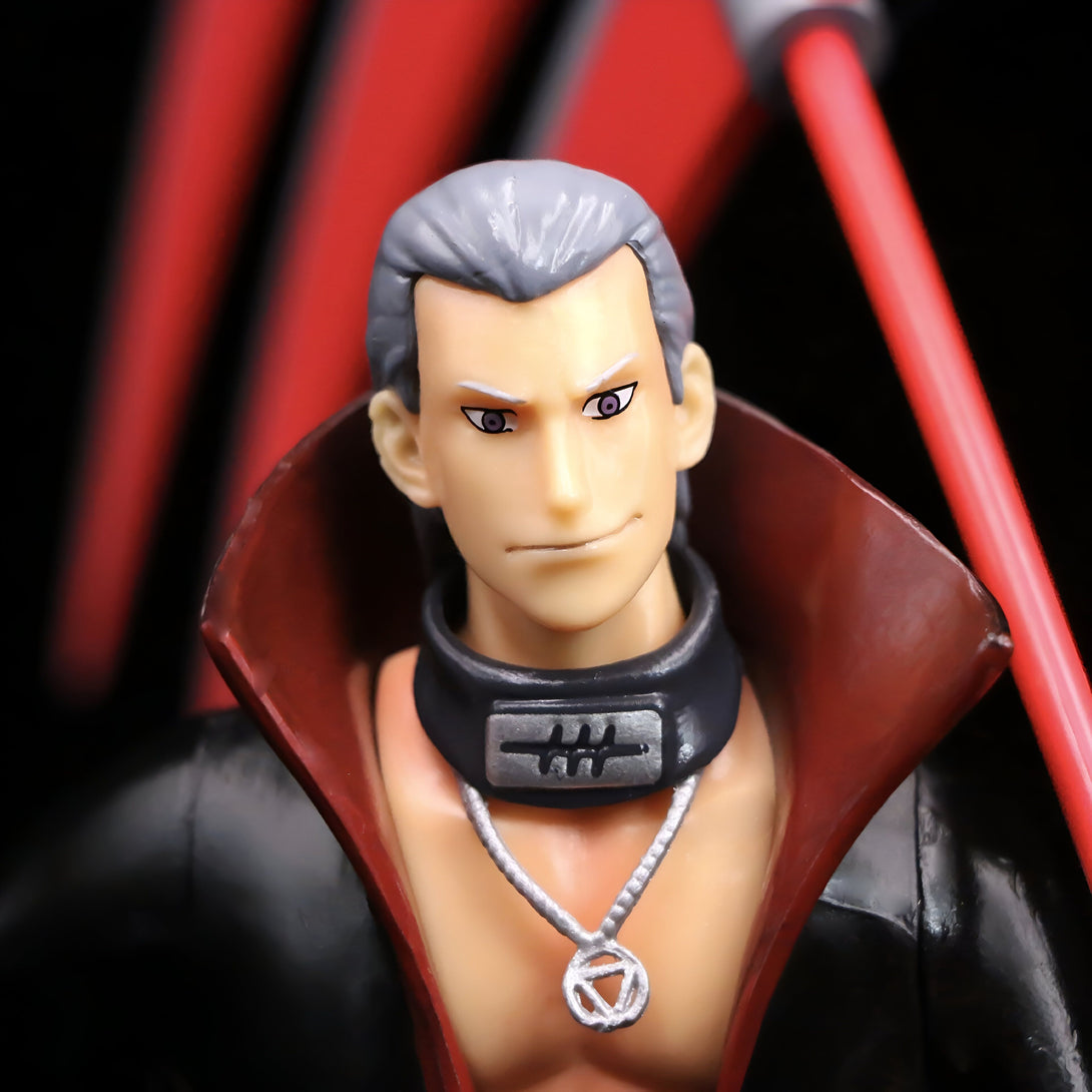 Figure de collection de Pain, l'un des méchants les plus puissants de Naruto, portant son emblématique collier avec le symbole de l'Akatsuki.