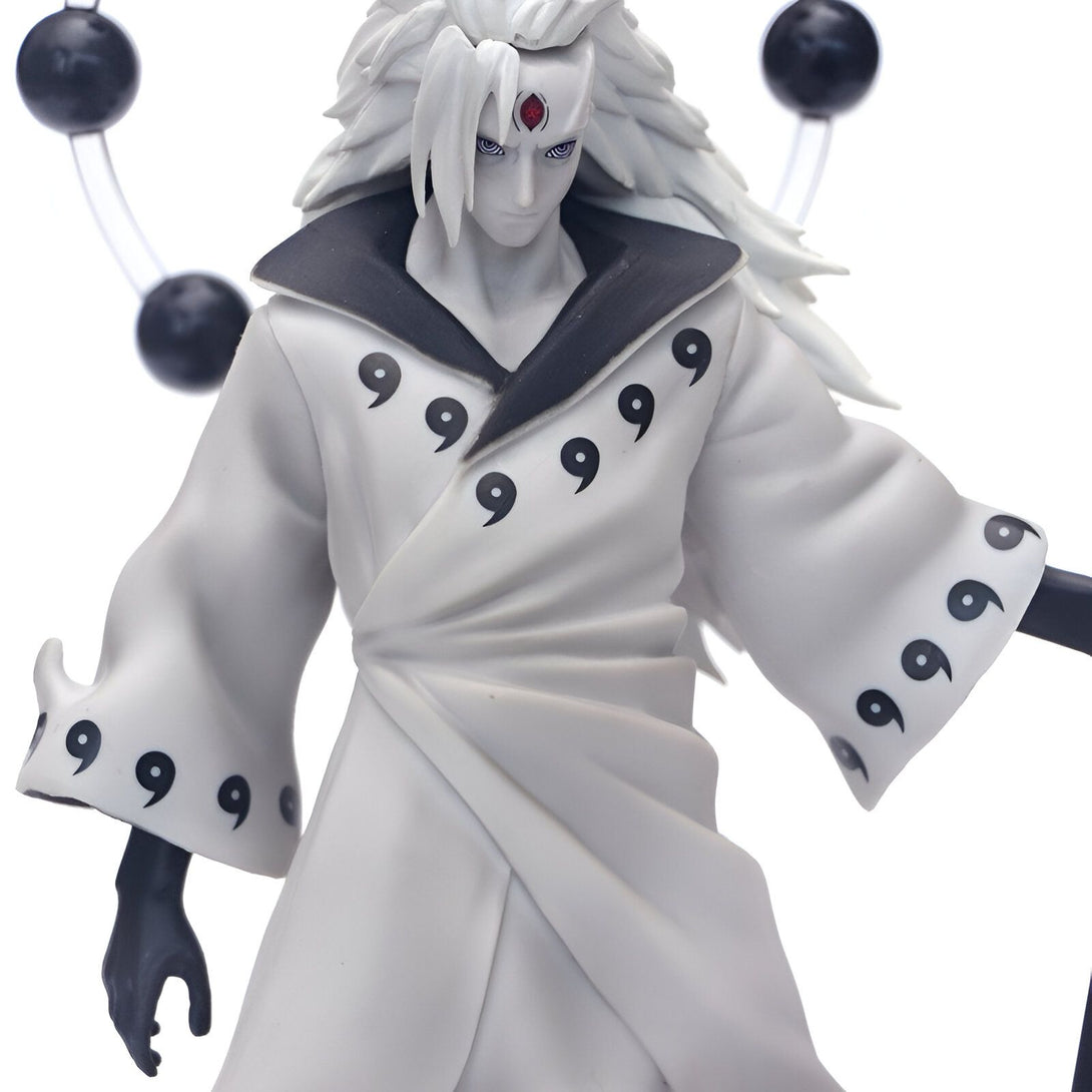 Figur de collection de Pain, l'antagoniste principal de Naruto Shippuden, portant le Rinnegan et une robe blanche ornée du symbole des Neuf Chemins.