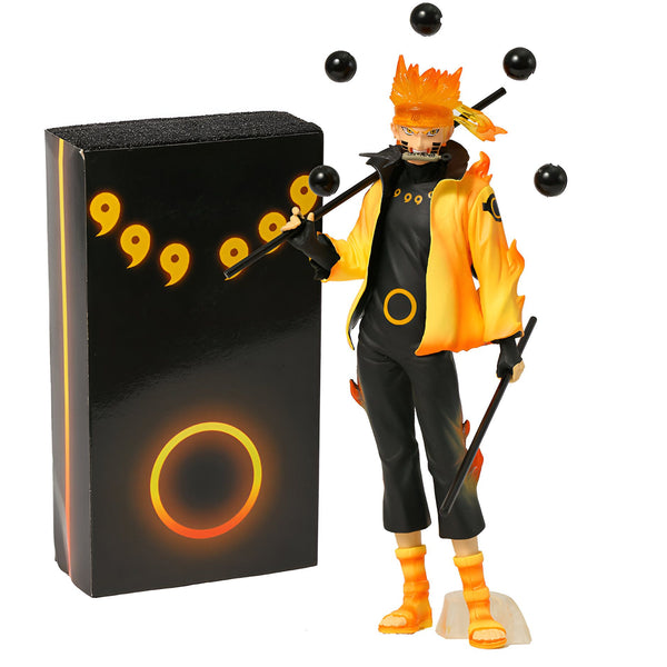 Naruto Uzumaki en mode Kurama avec son emblématique veste jaune et son Rinnegan. La figurine est posée sur un socle représentant le symbole du Rinnegan. Un excellent cadeau pour les fans de Naruto.
