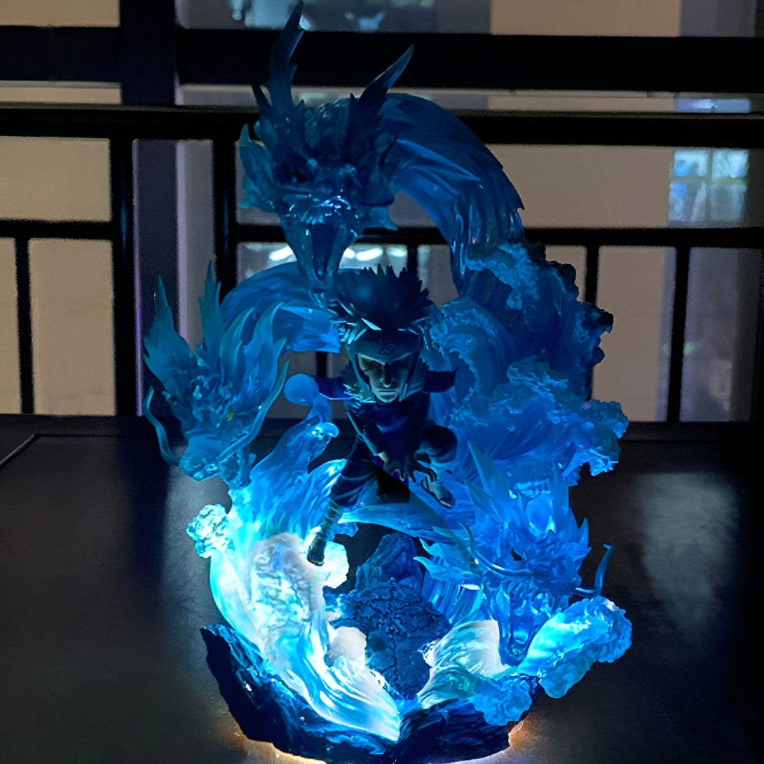 Figure de Naruto Uzumaki en mode Sage des Six Chemins, avec des dragons d'eau bleus et des effets de lumière.