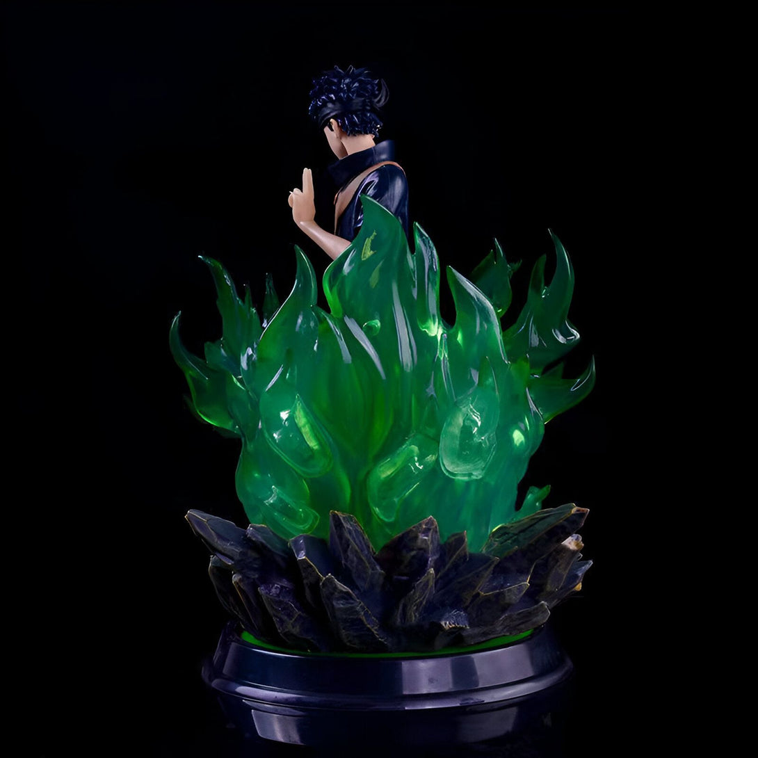 Statue de Naruto en PVC avec un effet de flammes vertes. Une figurine de collection pour les fans de Naruto.