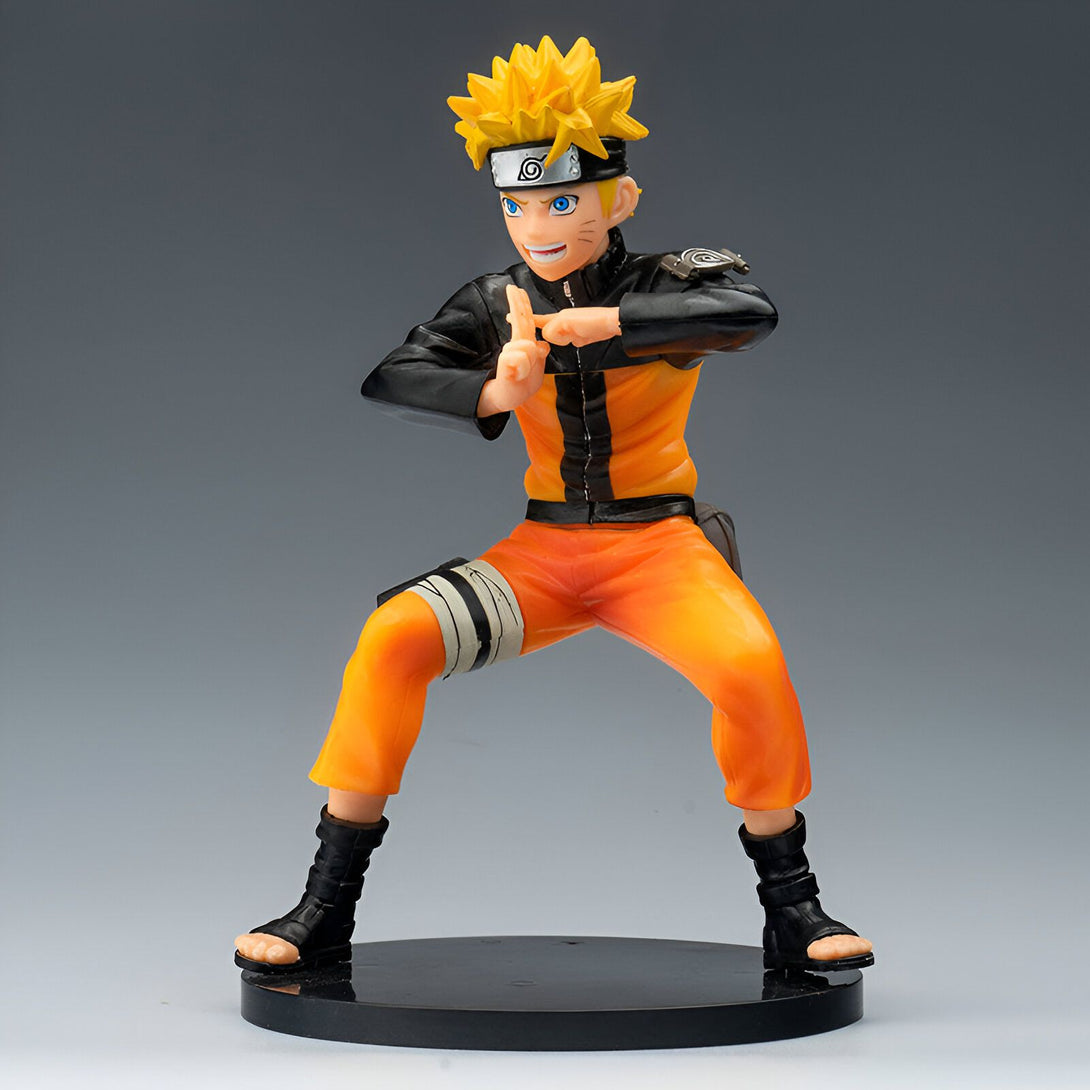 Naruto Uzumaki, le célèbre héros de l'anime Naruto, dans une pose dynamique et prête au combat, figurine en PVC de haute qualité.