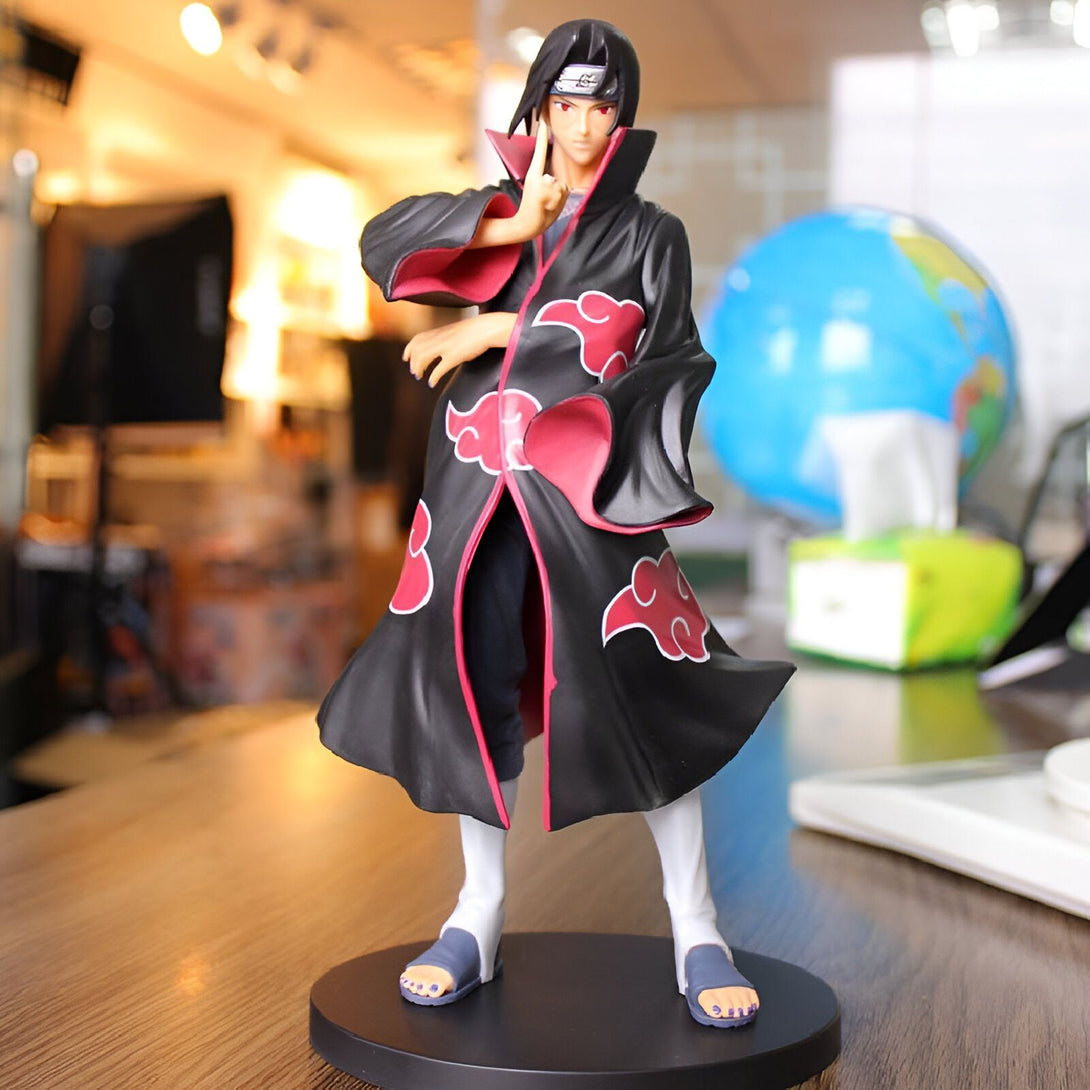 Figurines Naruto Shippuden, figurine de collection du personnage de Pain, portant son manteau rouge à nuages noirs.