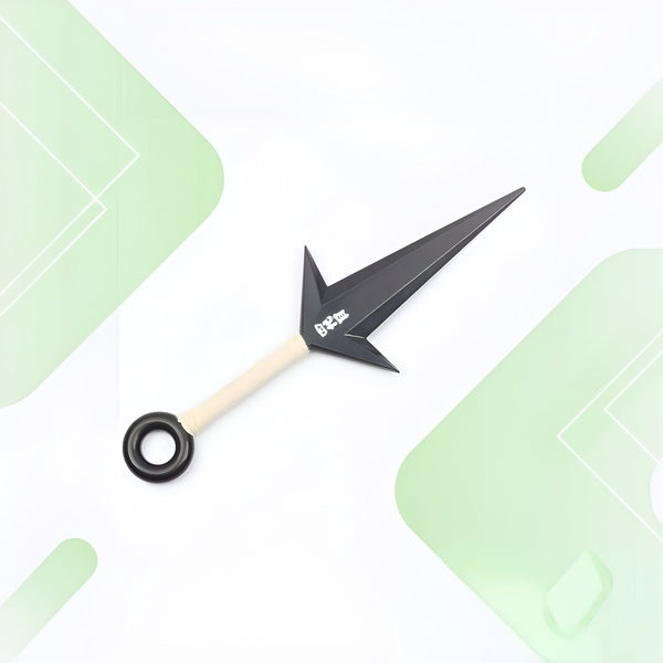 Une arme de jet en métal noire avec une corde blanche, sur un fond blanc.  Ce kunai est une arme populaire dans l'anime Naruto.  Il est idéal pour les fans de Naruto qui cherchent à compléter leur collection.