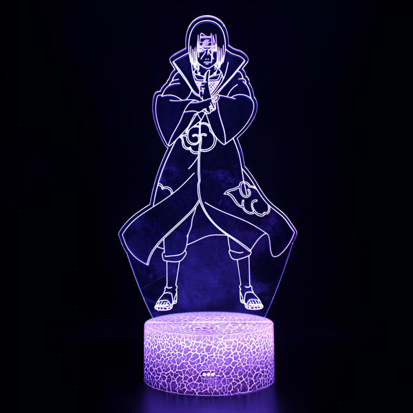 Lampe LED 3D représentant Pain, un personnage emblématique de l'anime Naruto, dans sa tenue caractéristique de l'Akatsuki. La lampe est en acrylique transparent et diffuse une lumière violette.