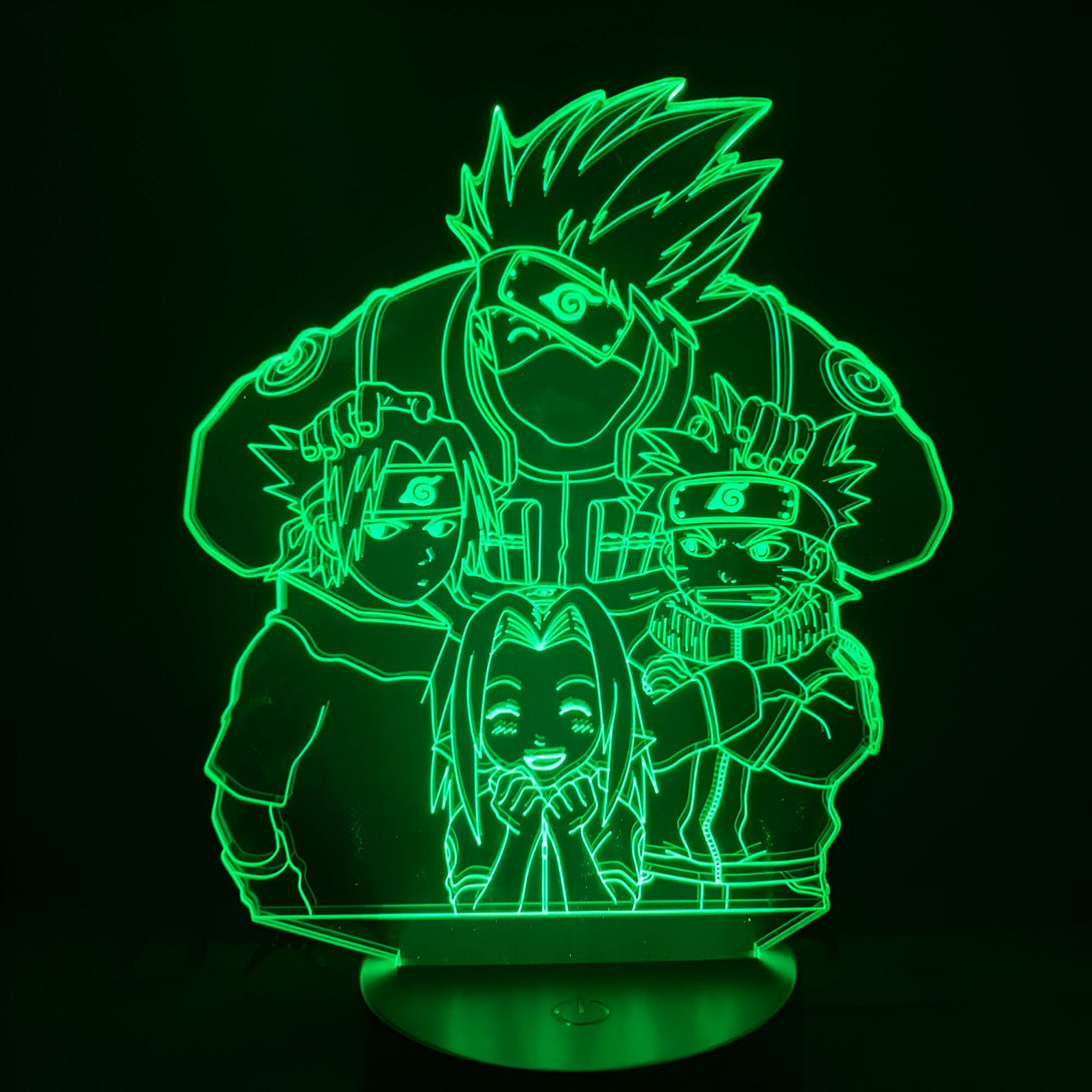 Lampe à LED 3D représentant les personnages d'anime Naruto, Kakashi Hatake, Sasuke Uchiha, Naruto Uzumaki et Sakura Haruno, avec un design lumineux et une base noire.