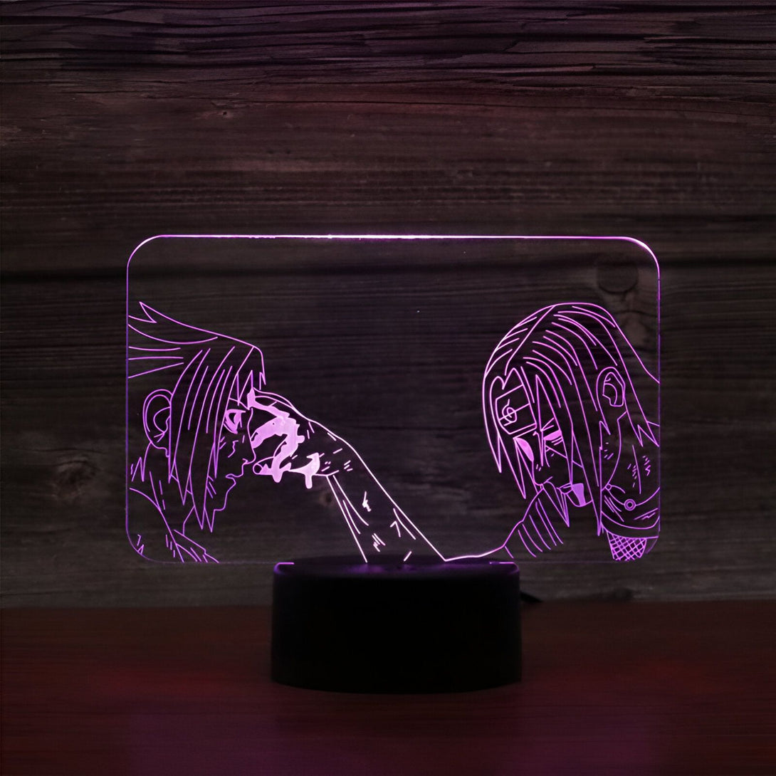 Lampe LED 3D de Naruto et Sasuke, représentant les deux personnages en train de se battre. La lumière violette met en valeur les détails de l'image.