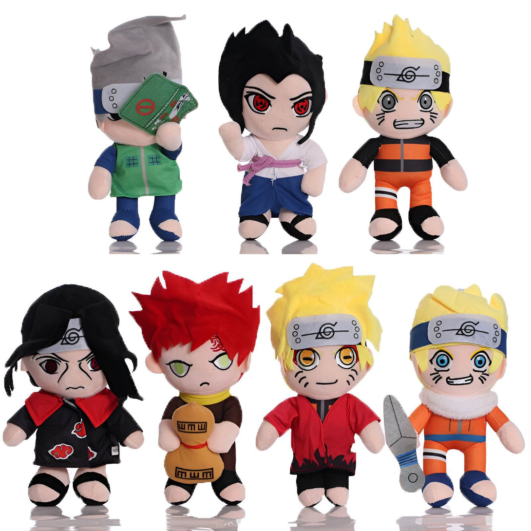 Six peluches de personnages Naruto : Kakashi, Sasuke, Naruto, Gaara, Itachi et un autre Naruto. Ces adorables peluches sont parfaites pour les fans de Naruto.