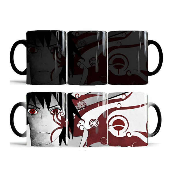 Une tasse à café magique avec l'image de Naruto Uzumaki en noir et blanc. La tasse est noire avec l'image qui apparaît lorsque l'on verse une boisson chaude. La tasse est parfaite pour tous les fans de Naruto !