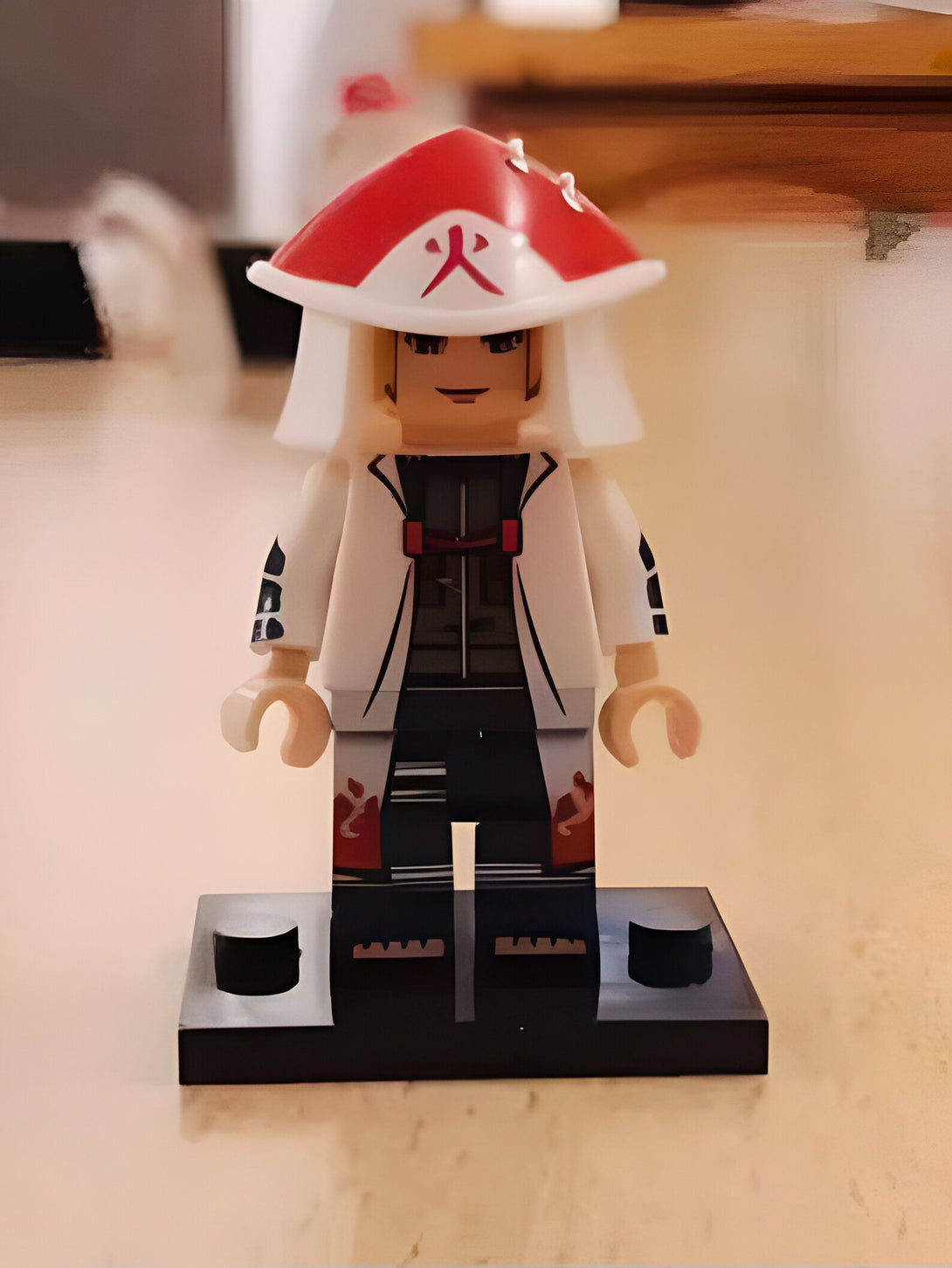 Figurines Lego Naruto en édition limitée, représentant le personnage de Jiraiya. 
Jiraiya est un personnage de la série Naruto, connu pour sa puissance et son caractère excentrique. 
Ce personnage est un excellent choix pour les fans de Naruto à la recherche de figurines de collection.