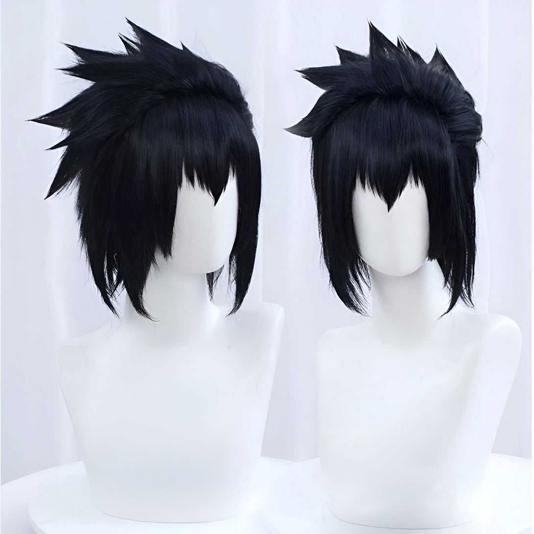 Deux perruques noires de cosplay de Naruto, l'une avec une frange effilochée et l'autre avec une frange lisse.