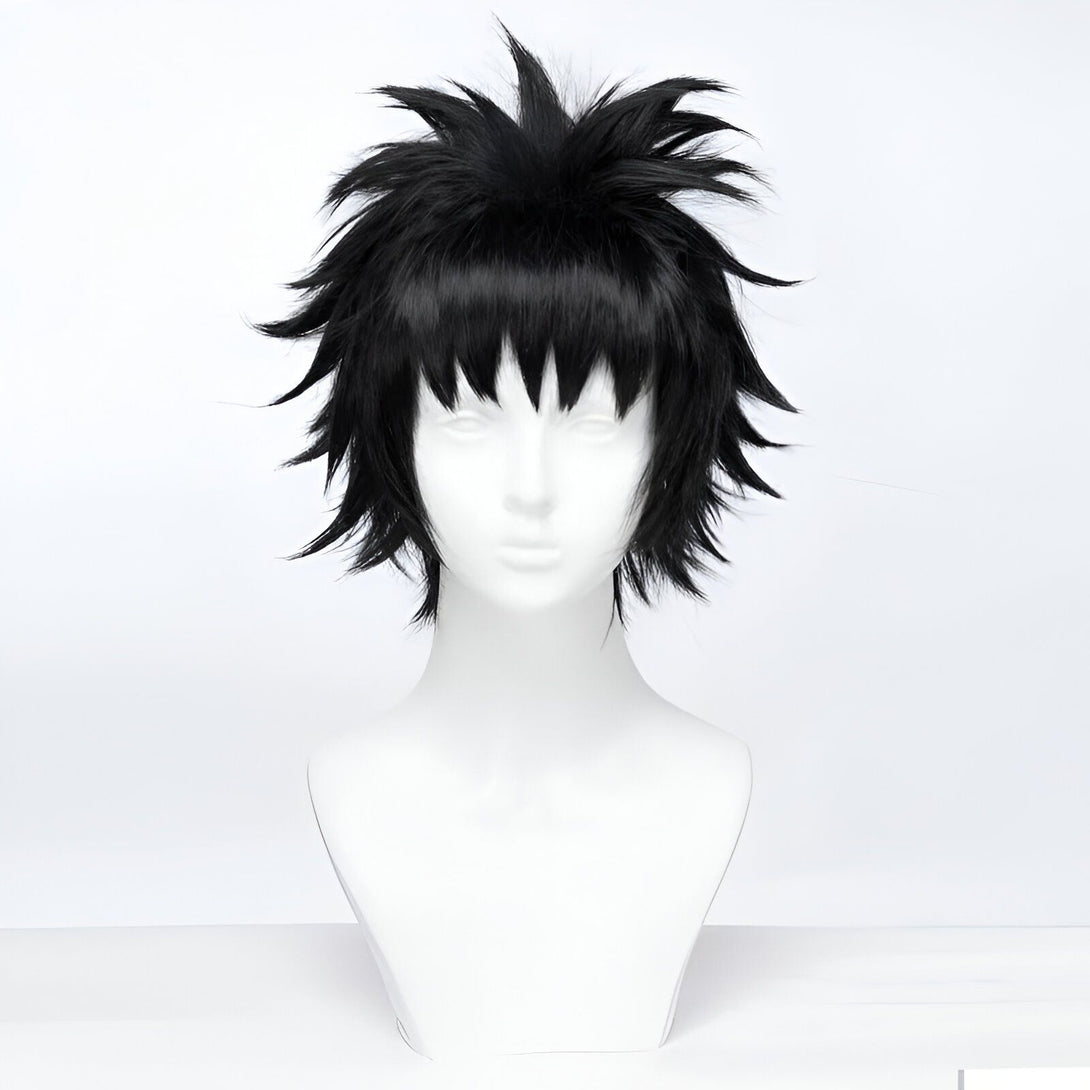 Perruque noire courte avec des mèches hérissées, idéale pour un cosplay de Naruto.