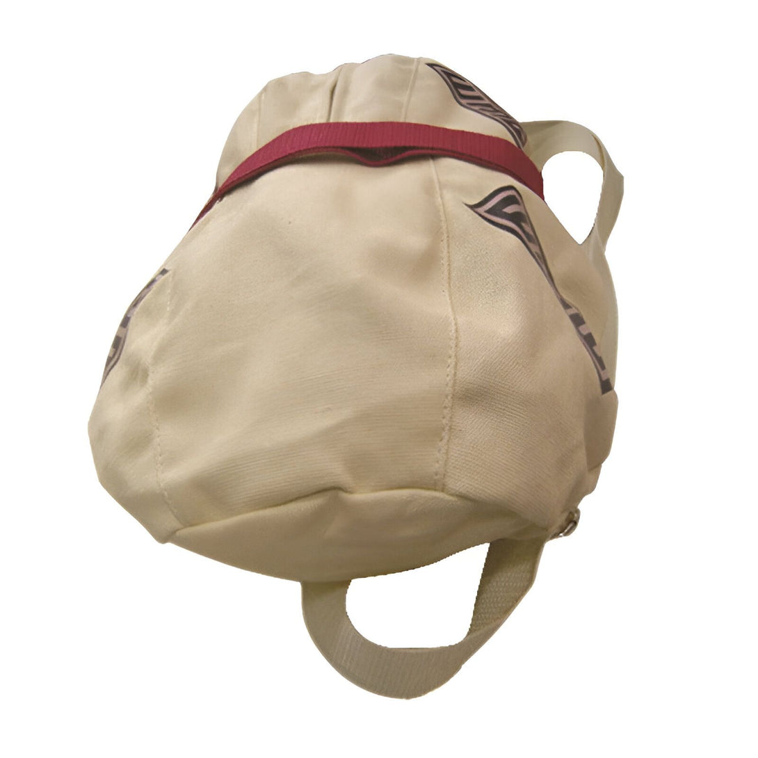 Sac à dos en toile beige avec une sangle rouge et des détails noirs et gris. Parfait pour les fans de Naruto.