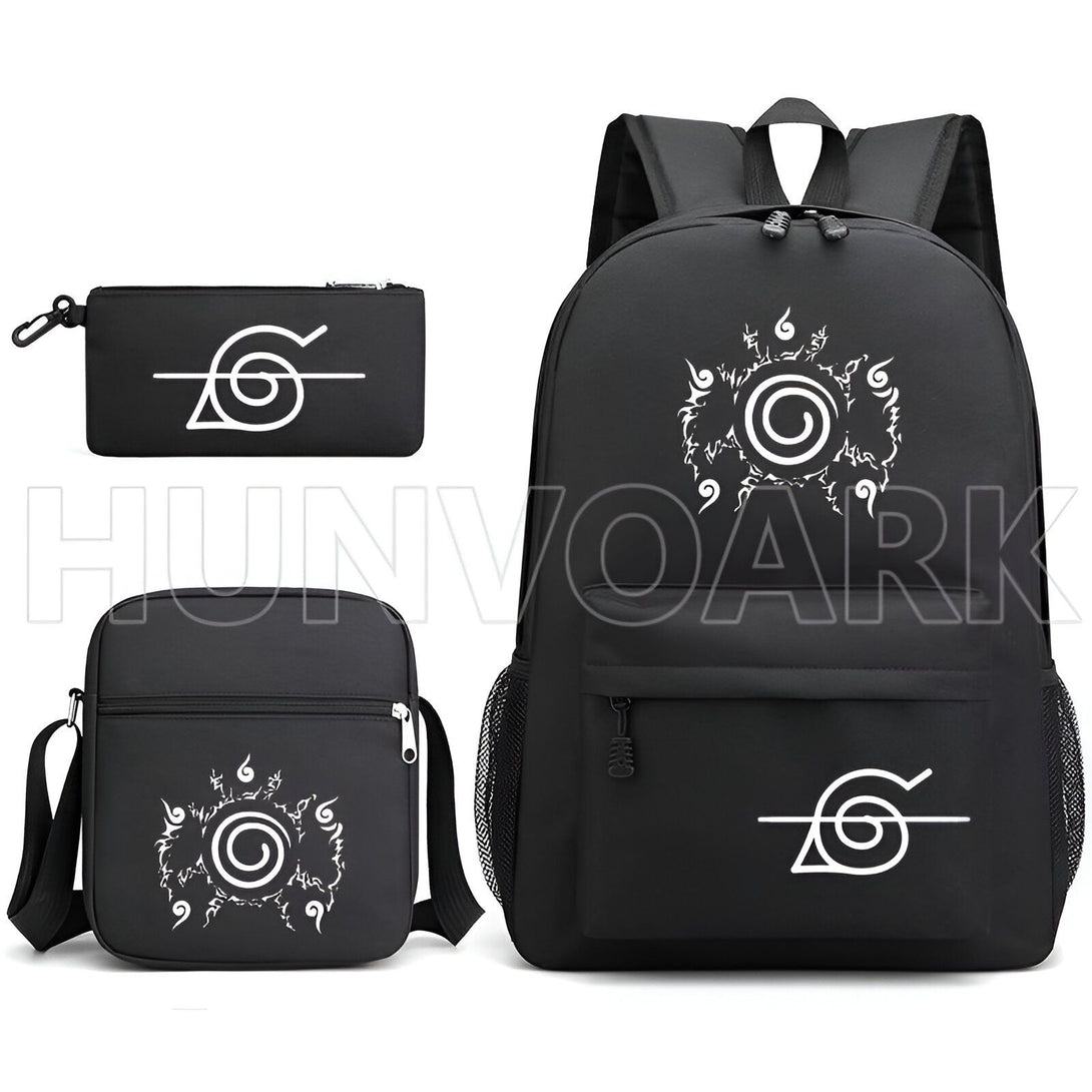 Ensemble de sacs à dos et trousse à crayons Naruto avec le symbole de Konohagakure, un village de ninjas fictif de l'anime Naruto.  Le sac à dos, la trousse à crayons et la sacoche sont tous noirs avec le logo blanc.