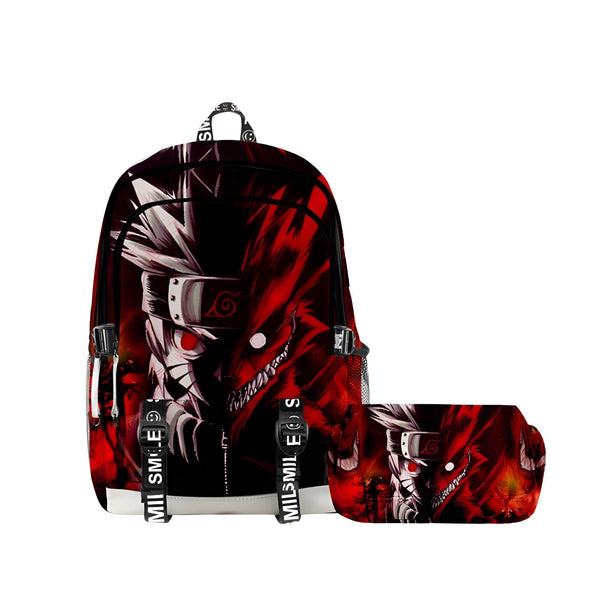 Sac à dos et trousse à crayons Naruto avec l'image de Naruto Uzumaki en mode Kurama. Le sac à dos et la trousse sont noirs avec des accents rouges et blancs. Le sac à dos est orné d'une image de Naruto en mode Kurama et la trousse à crayons contient une image similaire.