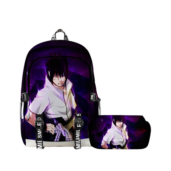 Sac à dos et trousse à crayons Naruto avec un design de Sasuke Uchiha sur fond violet.