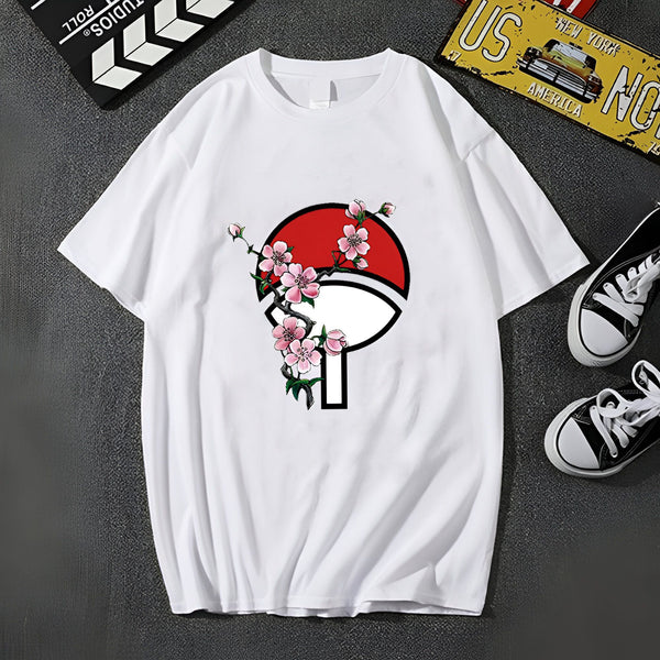 T-shirt blanc avec l'emblème du Sharingan de Naruto et des fleurs de cerisier.
