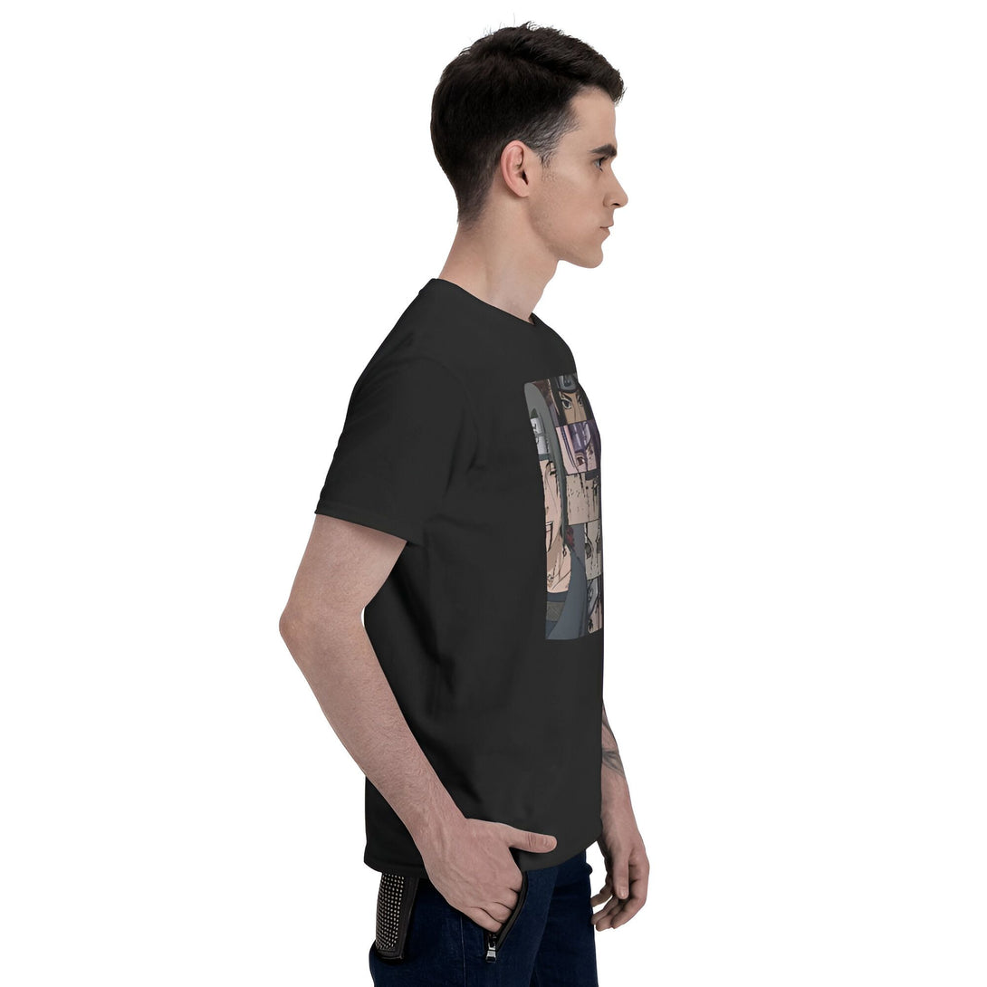 Un homme porte un t-shirt noir avec un imprimé représentant des personnages de l'anime Naruto.