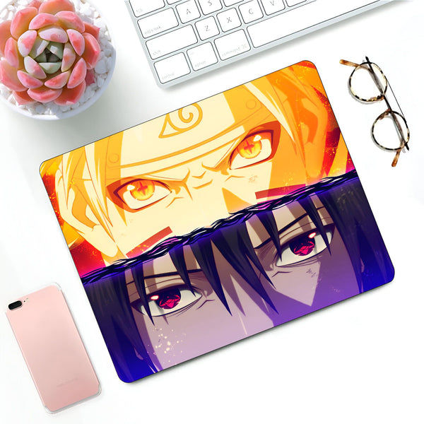 Sous-verre Naruto avec les personnages de Naruto Uzumaki et Sasuke Uchiha avec leurs yeux enflammés.