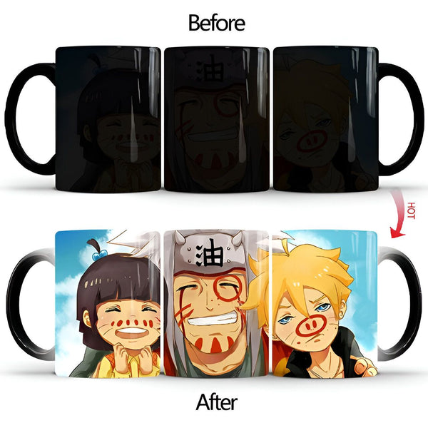Tasse magique Naruto avec image cachée de Naruto, Hinata et Jiraiya. Lorsque la tasse est froide, elle est noire et ne révèle pas l'image. Lorsqu'elle est remplie d'une boisson chaude, l'image des personnages apparaît.